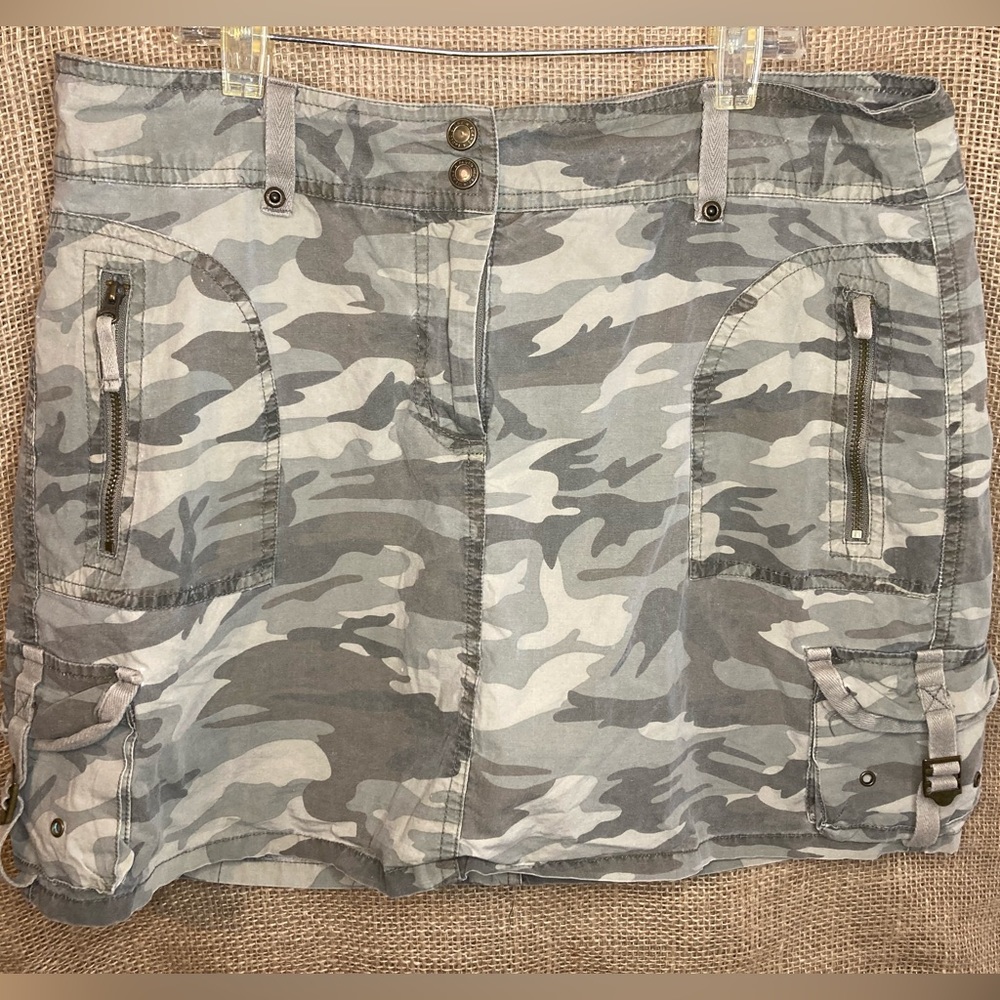 Faded Glory skort Missy Size 8